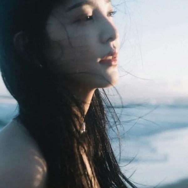 马路对面的房子